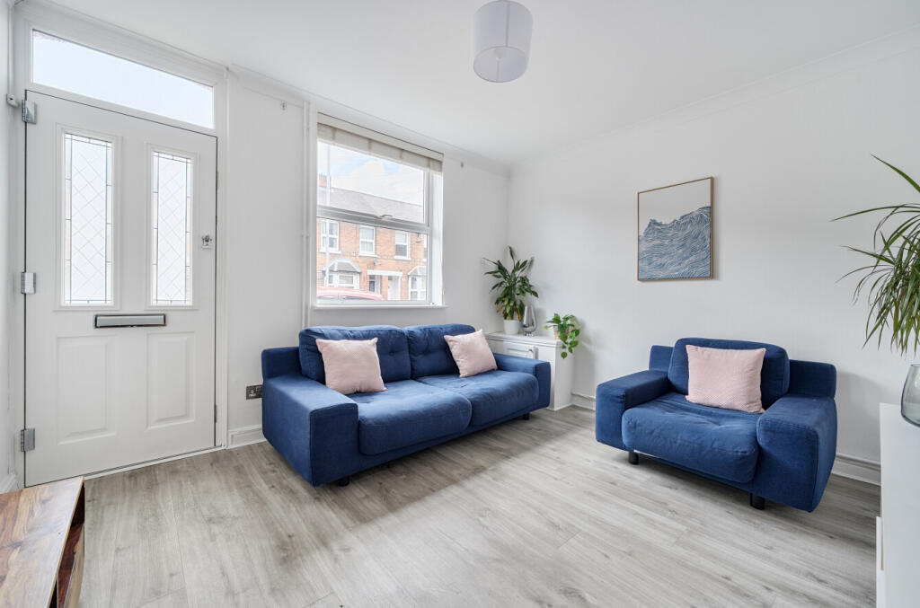 1345553-3-68b183f...