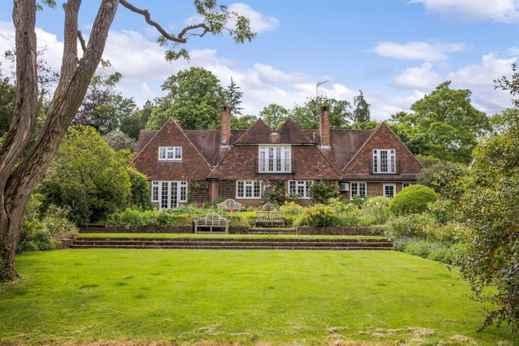 Ellentrees, 9 Flower Walk, GU2 4EP-152-1920.jpg