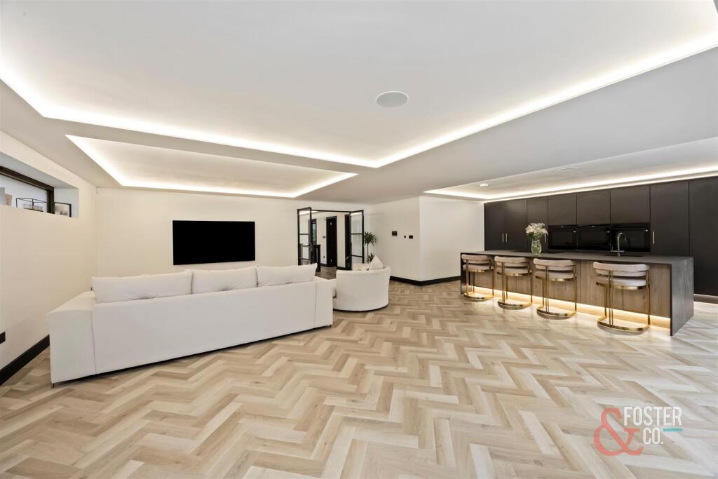 Valley Drive, 140_016.JPG