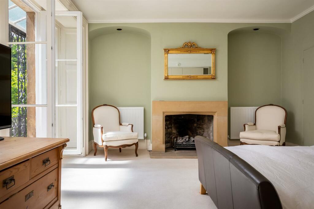 122 - Chipping Croft - GL8 8DQ - Web.jpg