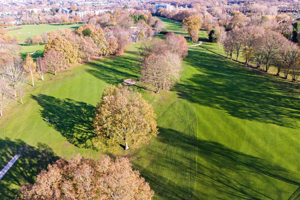 81912 Round Hill-96.jpg