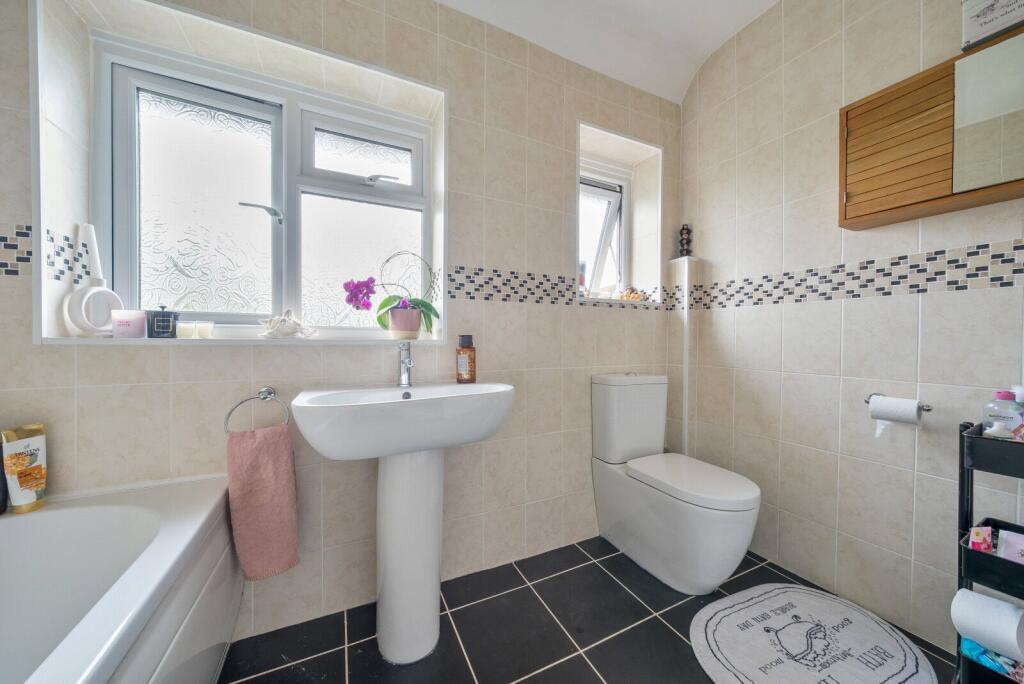 1315048-5-685d87f...