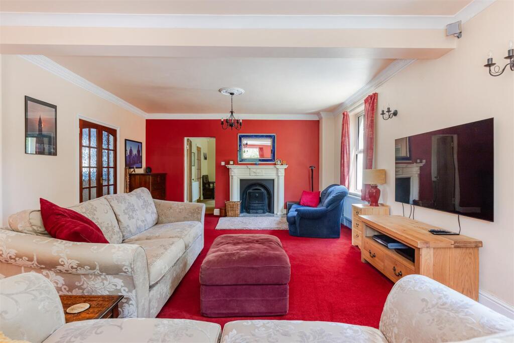 A16 - 14 Whitehill Road Newton Abbot - 250508.jpg