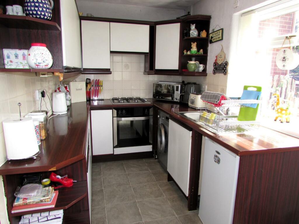 WrigleyCres8kit1.JPG
