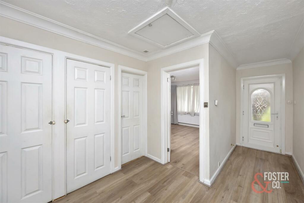 Surrenden Crescent, 17-019.jpg