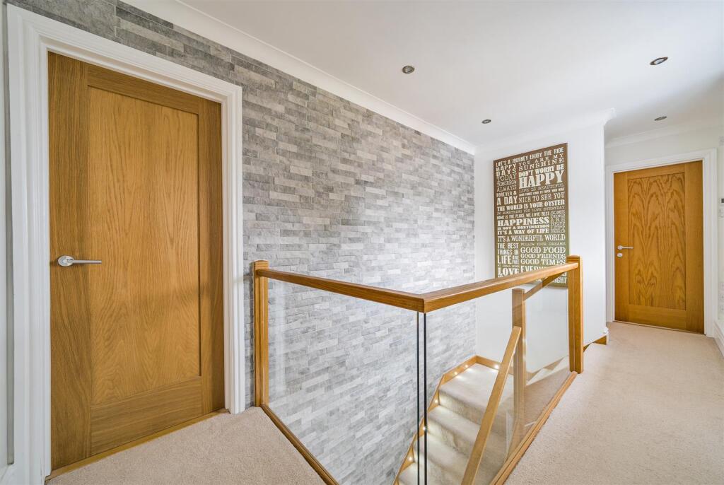 67daf4f89b52f-l-1254042 (27).jpg