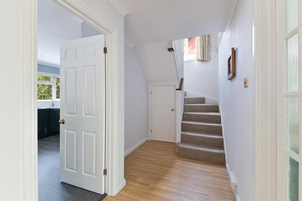 CHAUCER CLOSE,8- (17).jpg