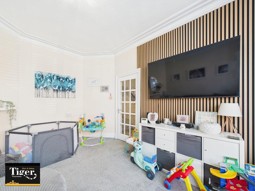 CAM02176G0-PR0544...