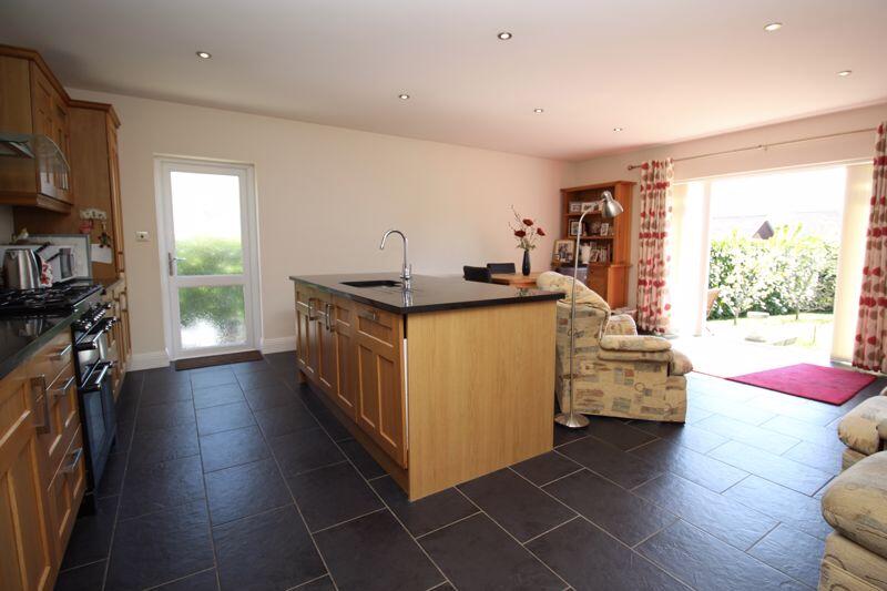 Kitchen/Living
