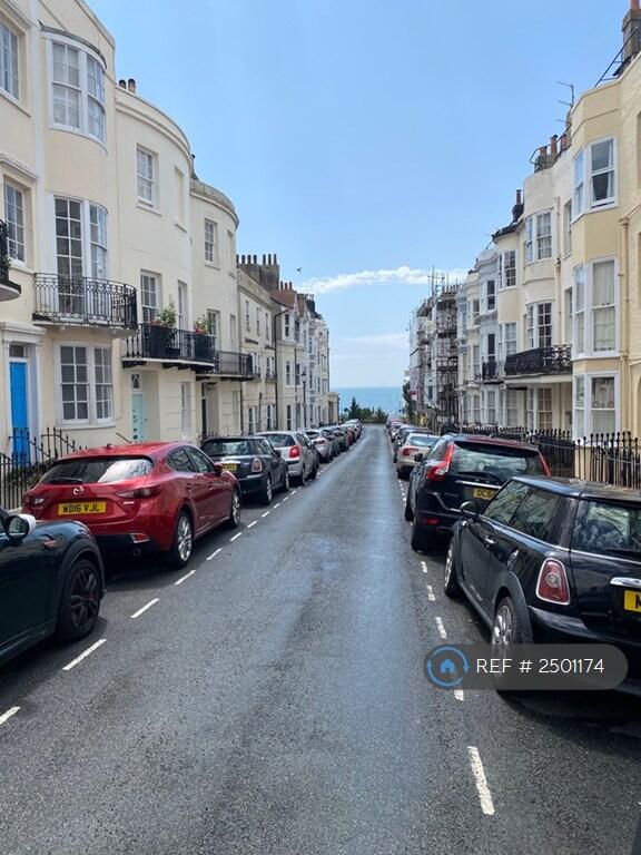 View From Outside Building. 4 Min To Pier