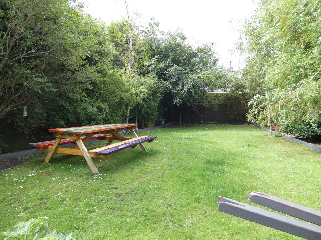 GARDEN