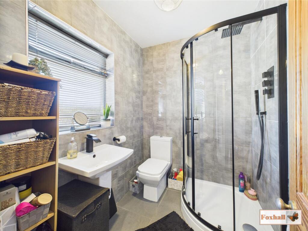 Family Shower Room