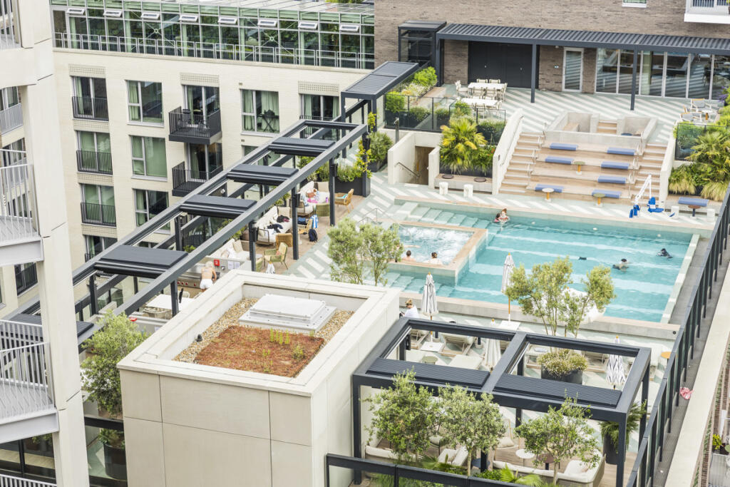 1505 Bloom West 9232