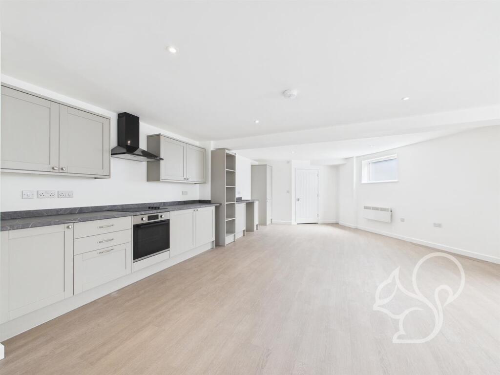 Kitchen / Living Area