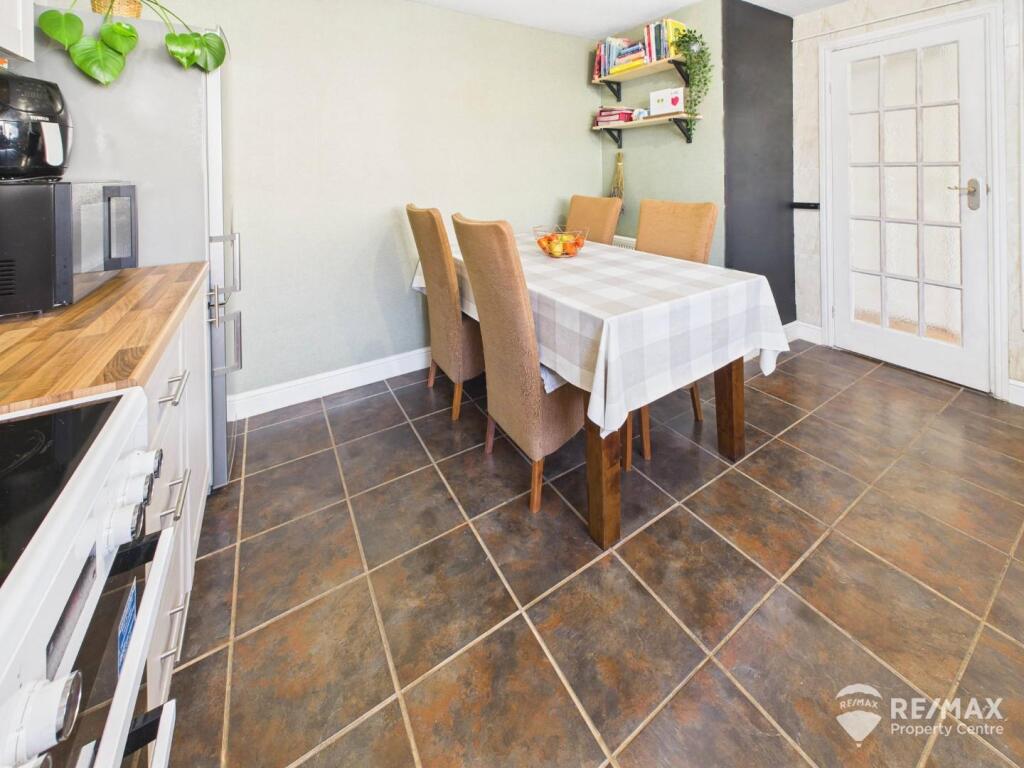 Dining Area.jpg
