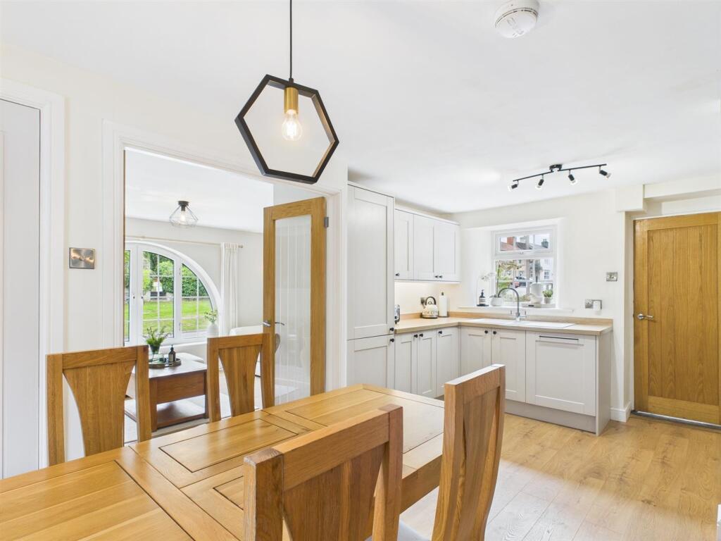 Dining Kitchen