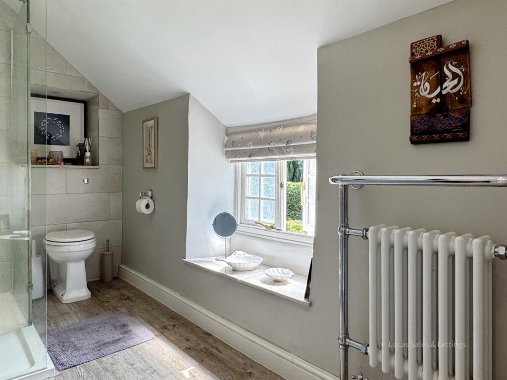 14 Church St Isham-02.jpg