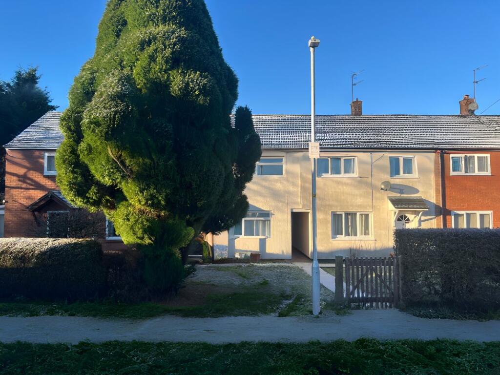 35 Elm Place, Cookley, Kidderminster, DY10 3TS