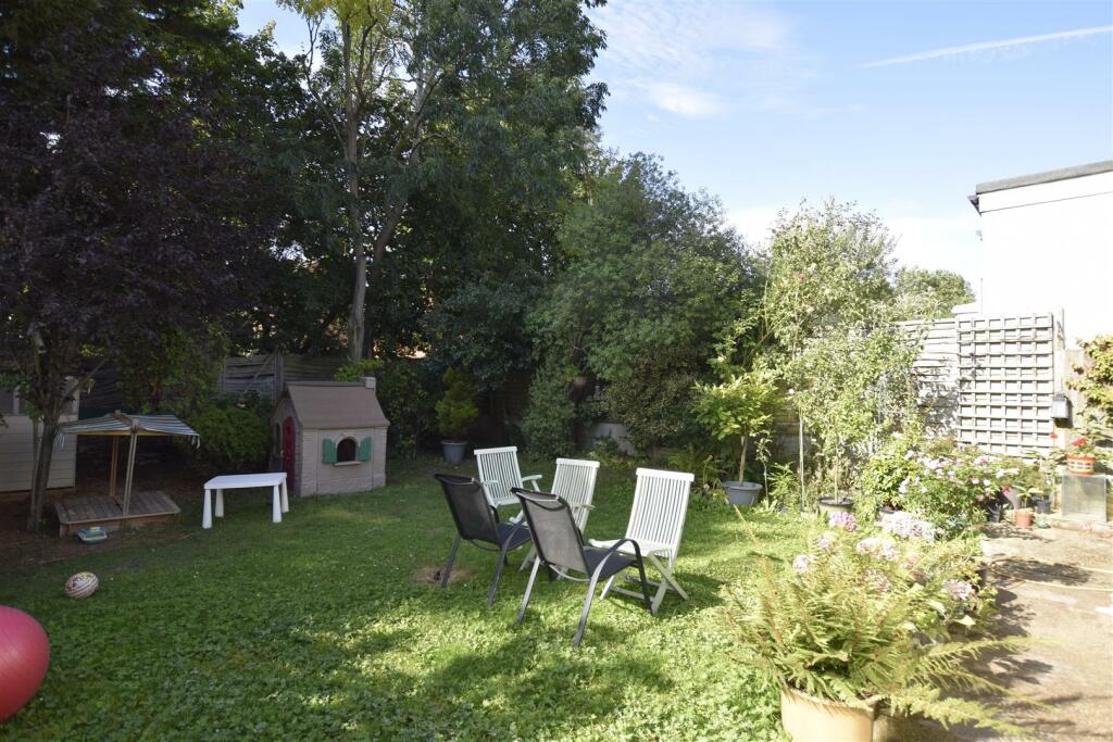 Rear garden copy.jpg