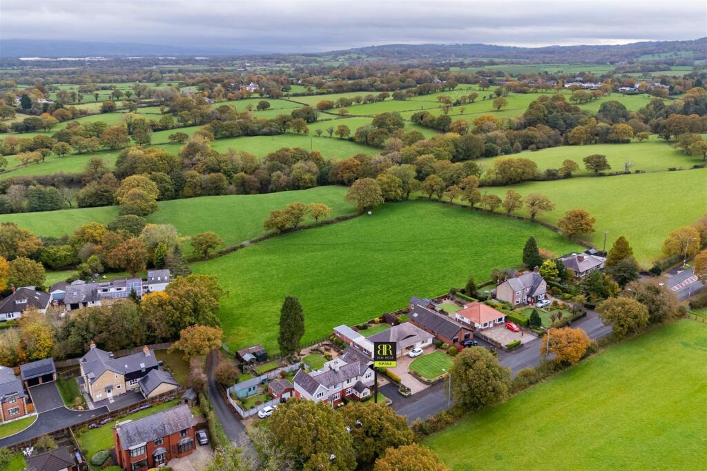 Aerial View - Surroundings