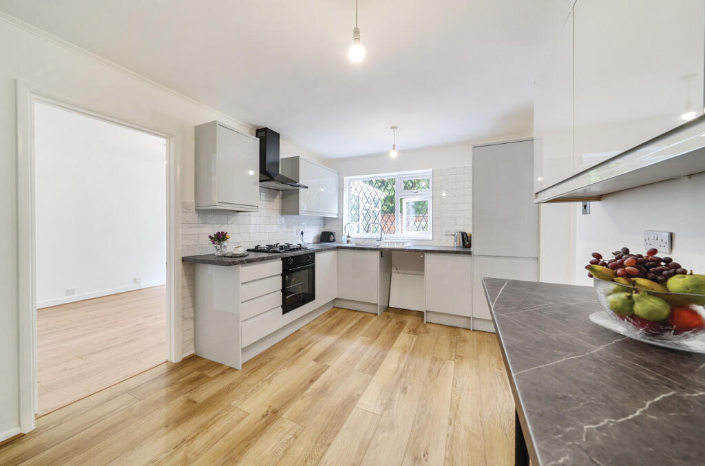 1339578-3-6895dde...