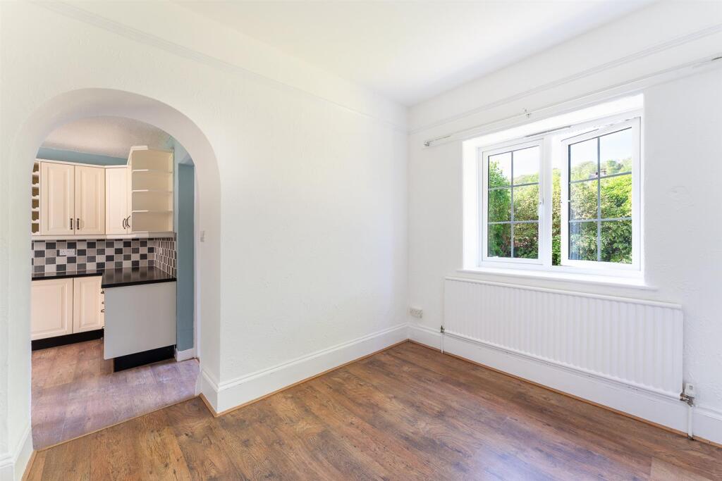 Breakfast Room