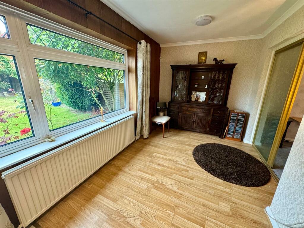 Dining room.jpg