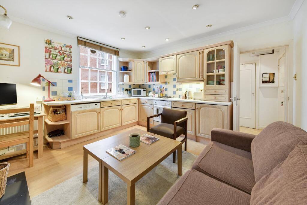 Kitchen/Reception