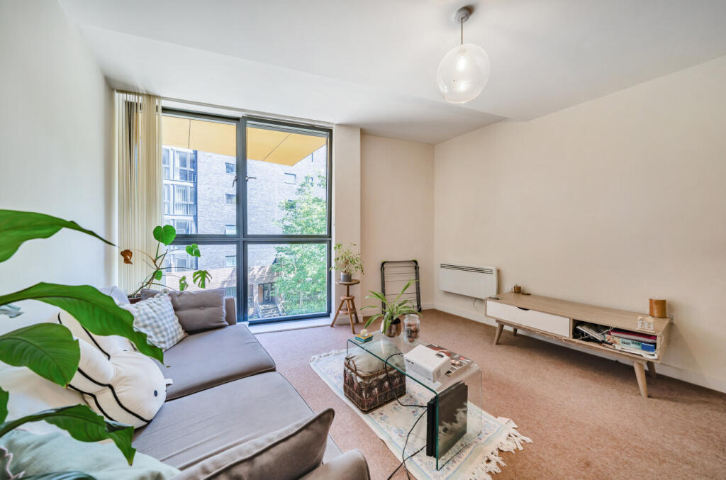 1293157-3-682734e...