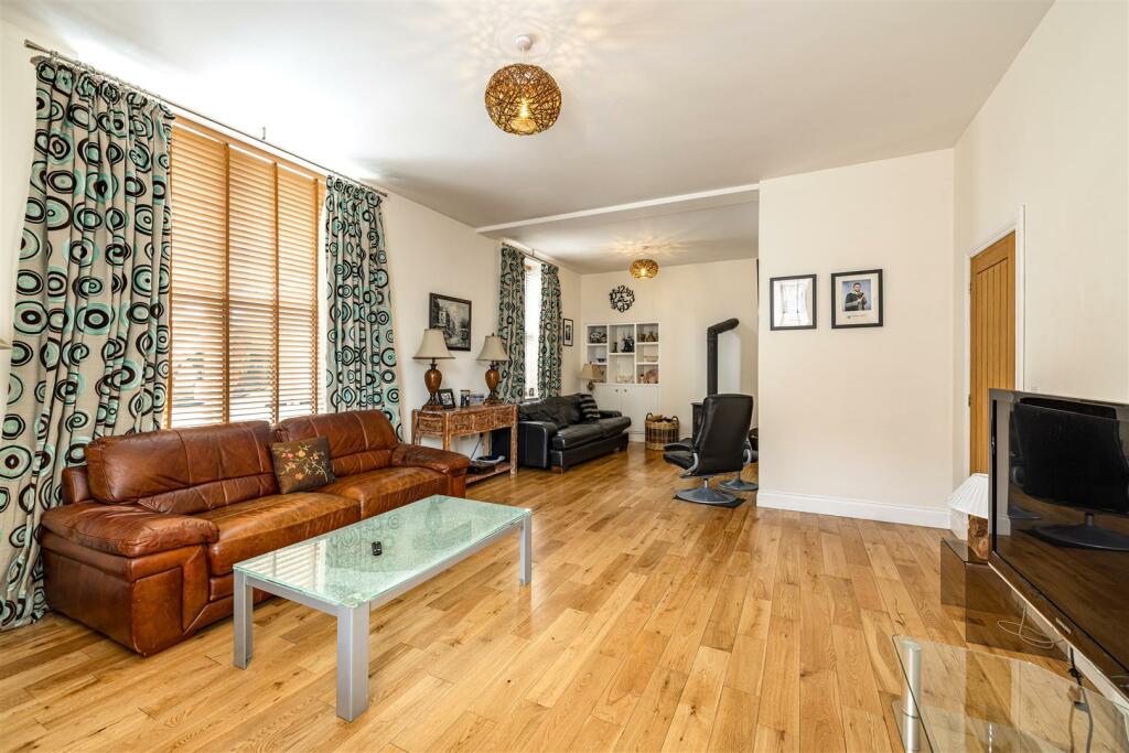 2 Heatherlie Terrace Selkirk 15.JPG