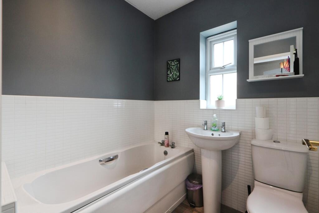 En Suite Bathrom