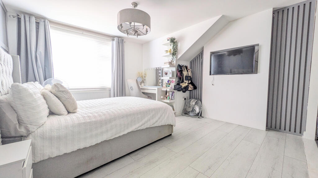 PXL_20250822_130213429~2