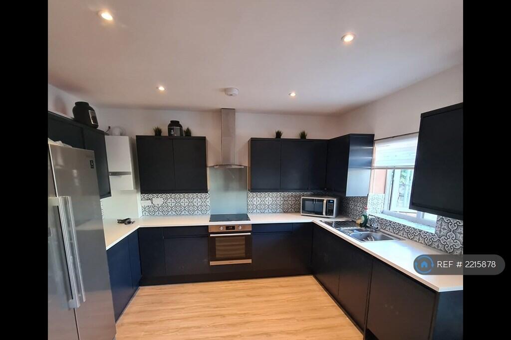 Modern Kitchen (Example)