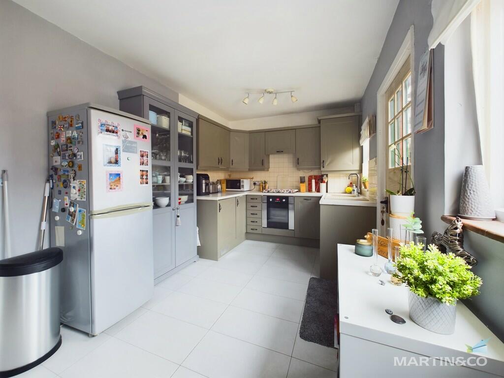 CAM03111G0-PR0244...