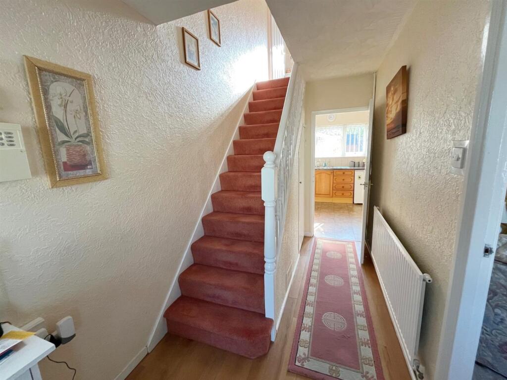 Hallway and stairs.jpg