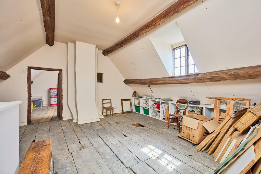 Edward Knight 202...