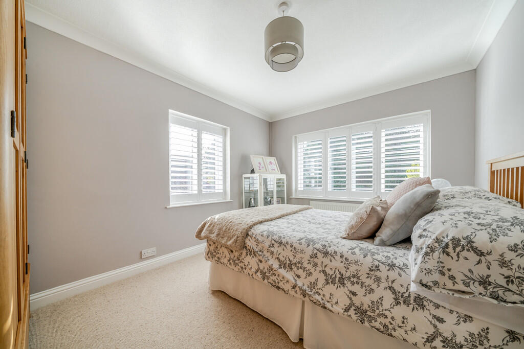 1358046-18-68d536...