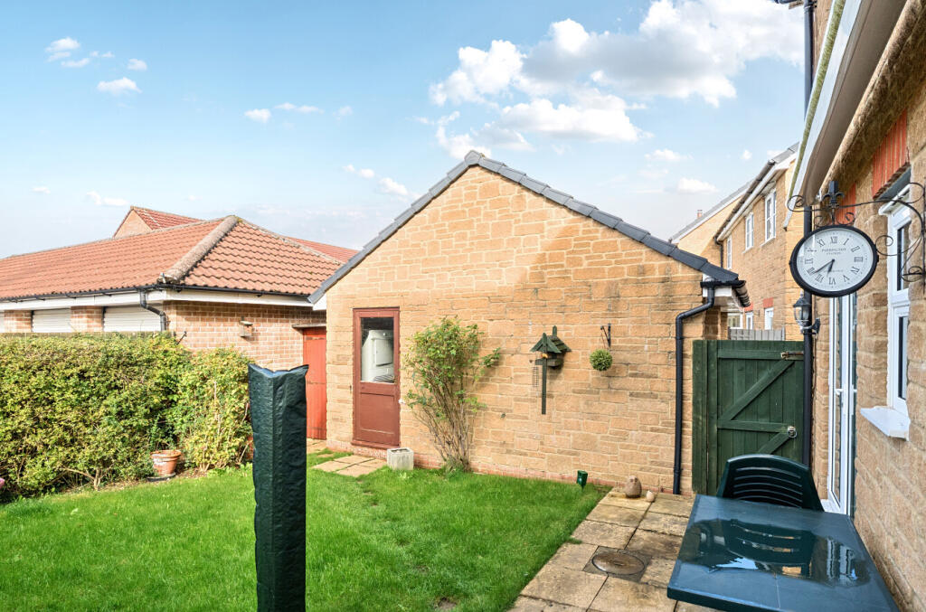 1372734-1-68fb89d...