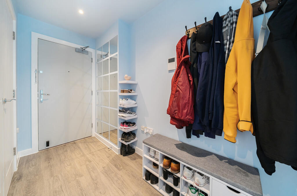 1320804-6-6867f69...