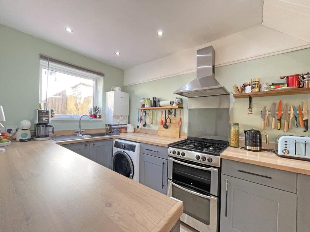 Billacombe Road 179 - Kitchen.jpg