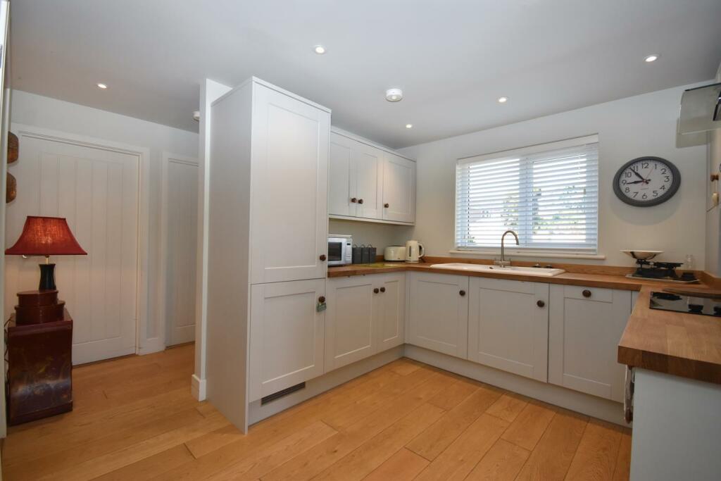 Kitchen.JPG