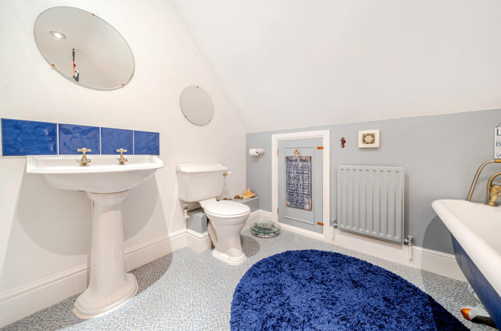 1335855-8-6899e84...