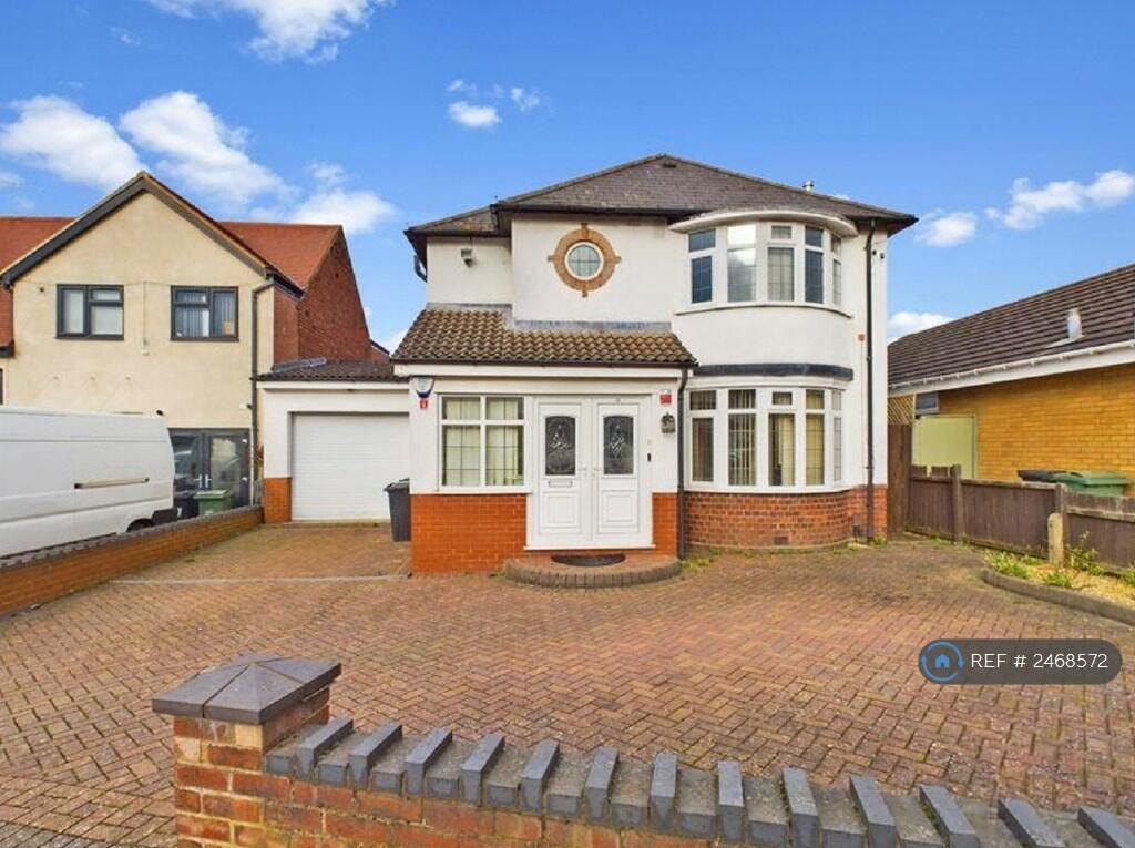 Front Of 3 Bed Detached House, Driveway Space X2