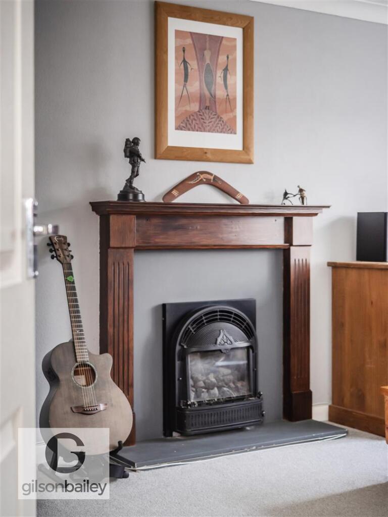 24AylesburyClose-46.jpg