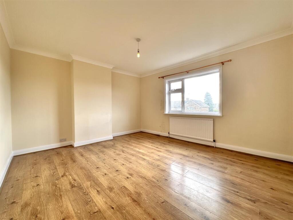 Master Bedroom 464