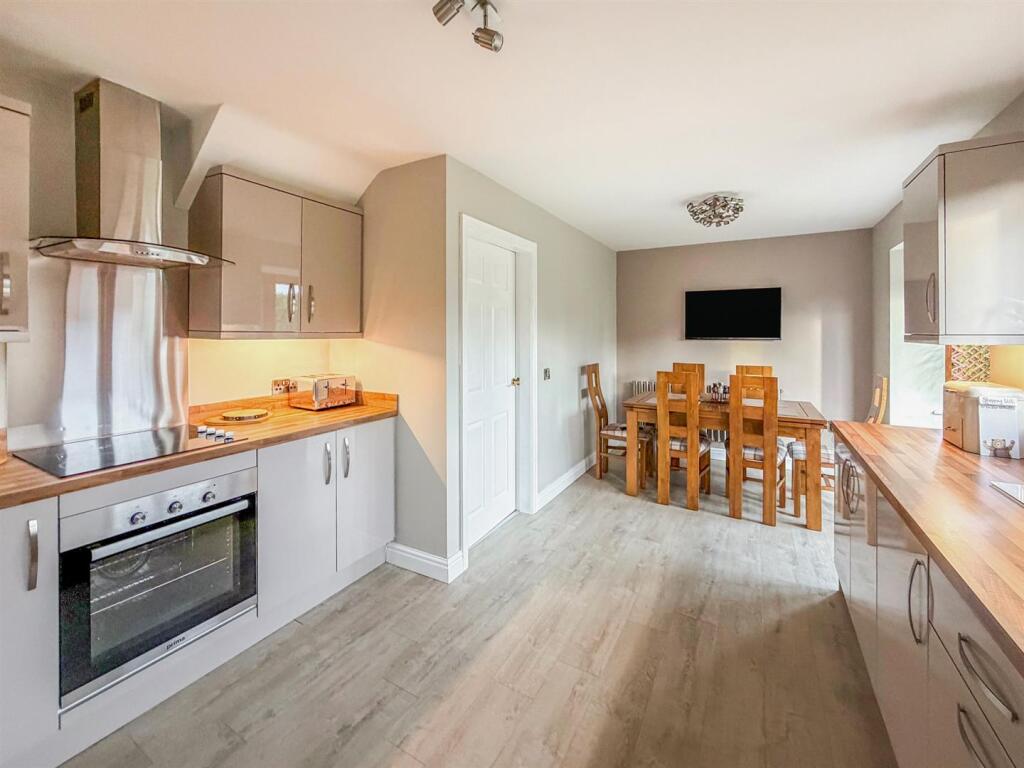 Additional Photograph