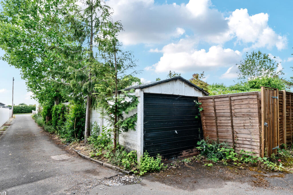 1305638-1-6842cf4...