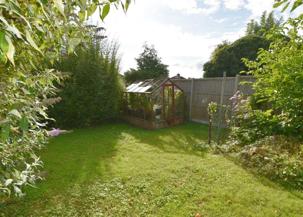 Rear garden (2).jpg