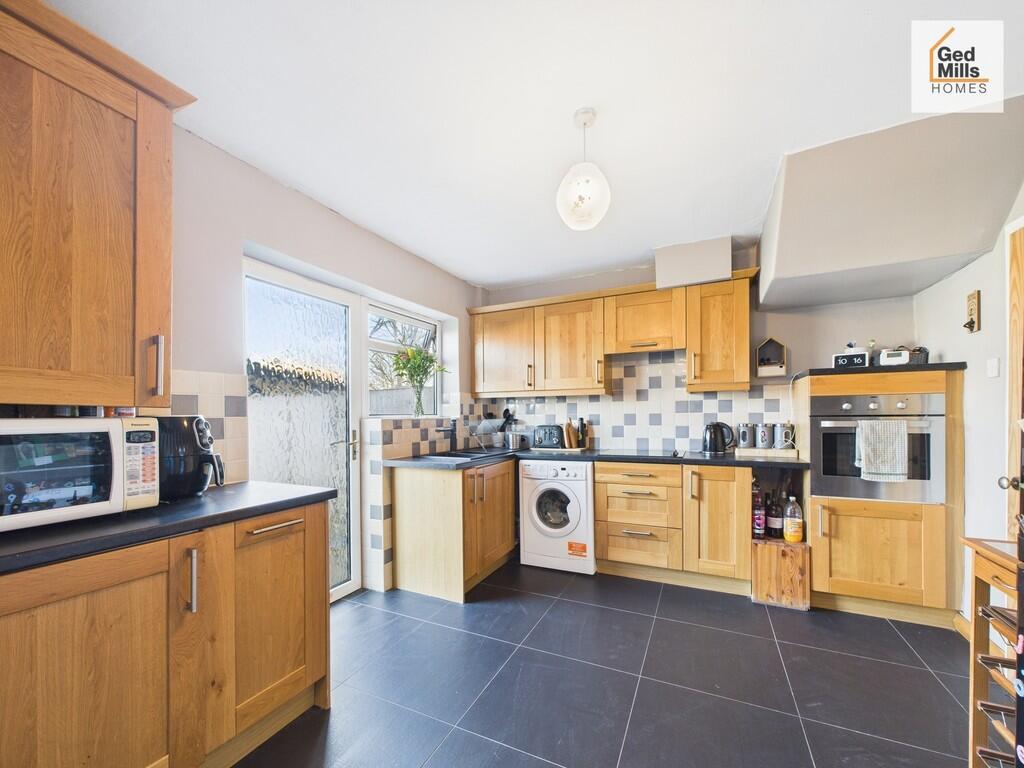 CAM04261G0-PR0033...