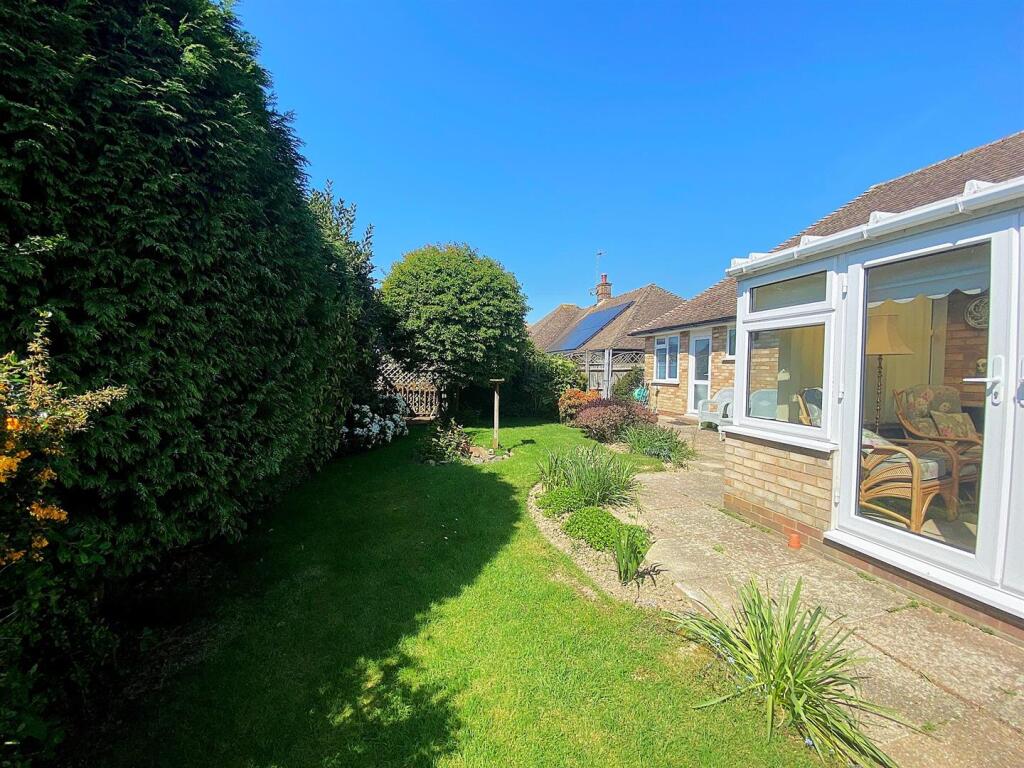 13 Grenada Close - Rear to use4.jpg